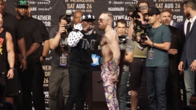 Floyd Mayweather vs Conor McGregor