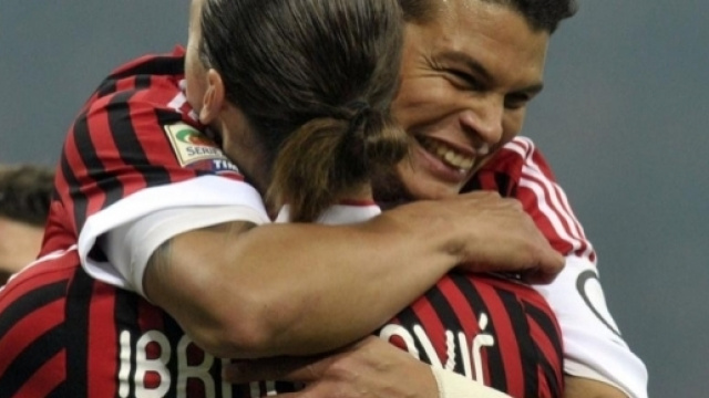Ibrahimovic et Silva sous le maillot du Milan AC. Cr&eacute;dit photo : foot01.com