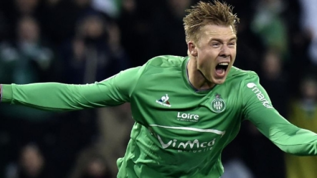 L'attaccante del Saint-Etienne, Alexander T&oslash;ft S&oslash;derlund