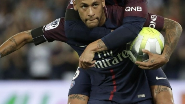 Neymar au PSG: avec le Br&eacute;silien, Paris est vraiment une f&ecirc;te ... - challenges.fr