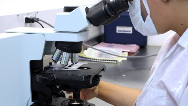 Selezione biologi e farmacisti