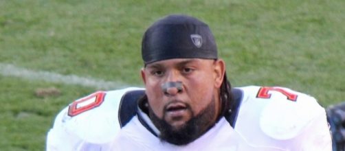 Donald Penn comes back to camp. Jeffrey Beall via Wikimedia Commons