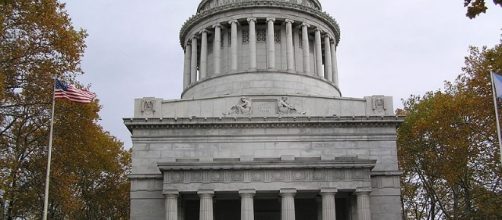 Grant's Tomb (Anthony22 wikimedia commons)