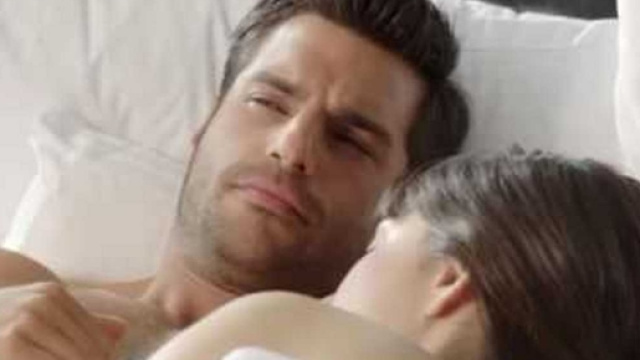 Cherry Season: Ayaz e Oyku fanno l'amore