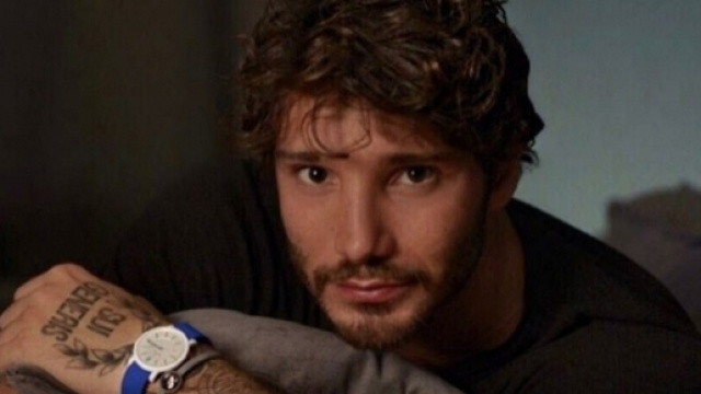 Gossip, Stefano De Martino cambia vita: l'ultimo inequivocabile gesto.