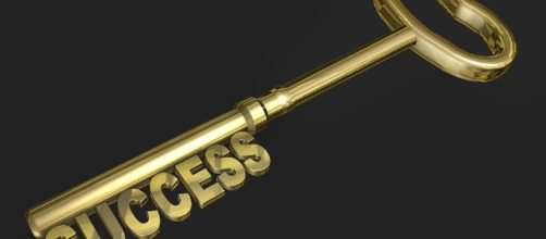 Amusing diversions may tempt you to spend more than you had intended. [Image via Pixabay]