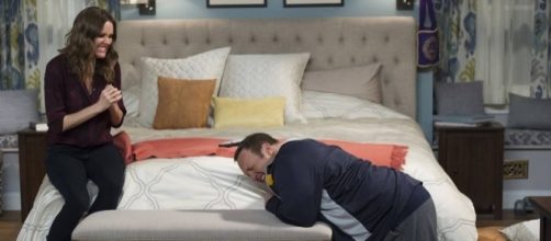 How Donna died on "Kevin Can Wait" season 2 will not be revealed, producers said. ~ Facebook/KevinCanWait