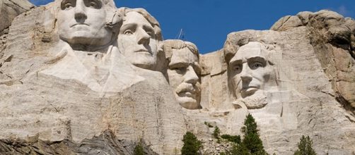 Mount Rushmore (Mike Tigas wikimedia)