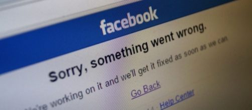 When Facebook goes down - Eduardo Woo via Flickr