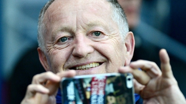 Aulas traite de "blaireau" un supporter lyonnais - football.fr