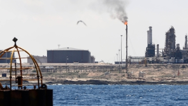 L'installazione petrolifera di Zawiya, in Libia (Fonte: Ilpost.it)