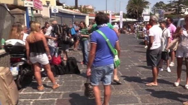 Turisti sciacalli fuggono senza pagare