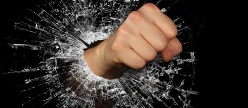 Learn to control your aggression. [Image via Pixabay]