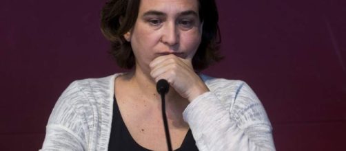 Colau facilitar&aacute; el refer&eacute;ndum pero le preocupa si es "unilateral ... - 20minutos.es