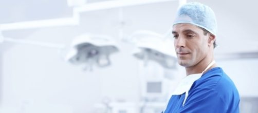 Doctor on duty, depression / Photo via Free-Photos, Flickr