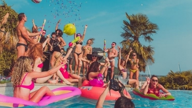 Immagine del video preview di #Benemanonbenissimo degli Haters