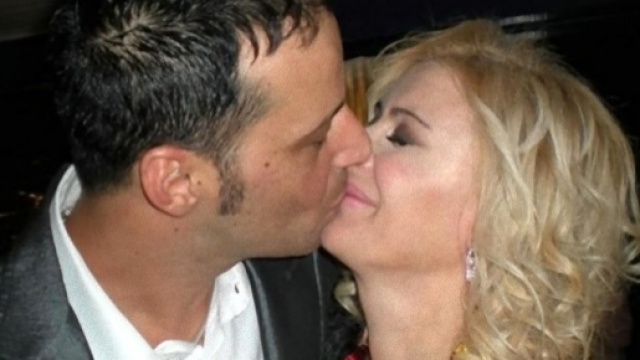 Tina Cipollari spiega cosa &egrave; successo tra lei e il marito.