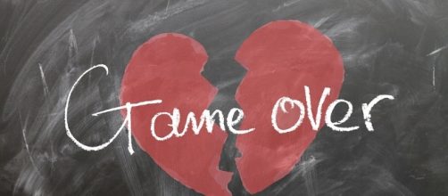 Broken heart. Image via Pixabay