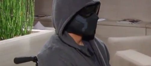 'General Hospital' spoilers - insider leaks Steve Burton photo proving he's patient 6 (Image via YouTube MrRADRIGESS)