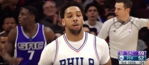 Jahlil Okafor after slamming it down against the Sacramento Kings (c) https://www.youtube.com/channel/UCLgX09oacT9cQoxlnB8Shzg