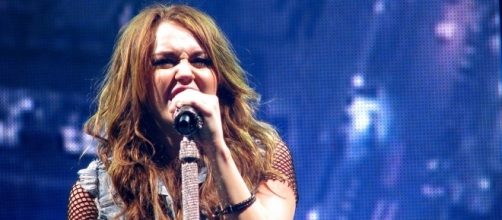 Miley Cyrus photo by calmdownlove on Flickr. https://www.flickr.com/photos/calmdownlove/3925358852/