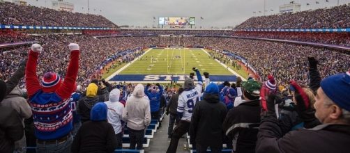 Ralph Wilson Stadium [Image by Idibri |Wikimedia Commons| Cropped | CC BY-2.0 ]