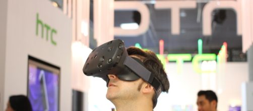 Will HTC sell off Vive to make up losses incurred in its smartphone business? / Photo via Maurizio Pesce, Flickr