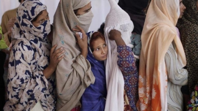 Bambina cristiana costretta a vivere con famiglia mussulmana