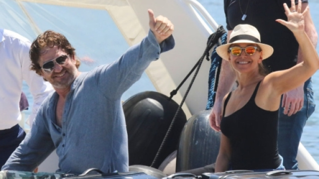 Barbara D'Urso e Gerard Butler in barca insieme: &egrave; amore?
