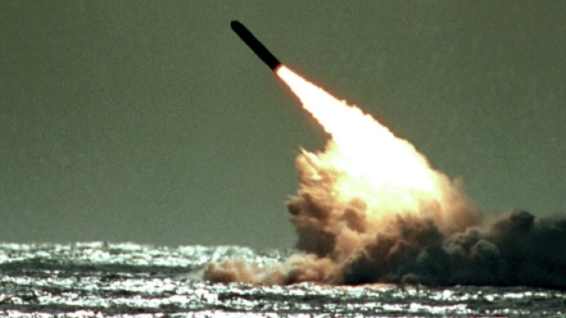 E intanto il mondo marcia verso la guerra - Sputnik Italia - sputniknews.com