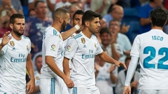 Real Madrid&nbsp;: Un d&eacute;fenseur central en approche&nbsp;!