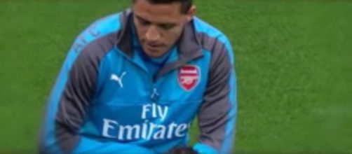 Manchester City was the frontrunner in the race to land Alexis Sanchez. [Image via YouTube/Alexis Sanchez]