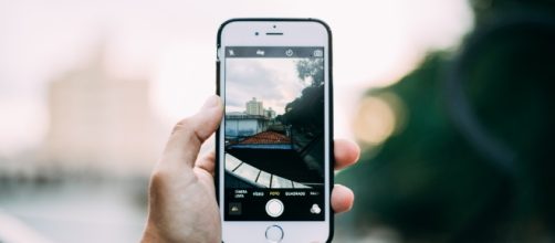 The forthcoming iPhone 8 expected to break all barriers [Image via pexels/Kaique Rocha]