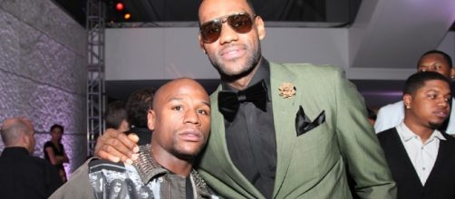 Youtube Screenshot - Youtube (Channel: CliveParody) - Mayweather and James