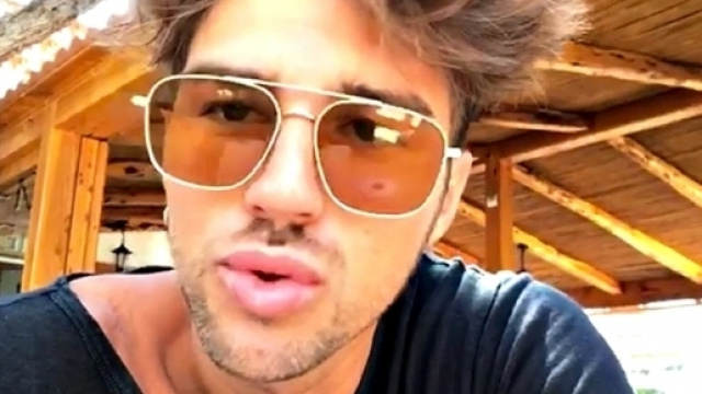Andrea Damante smentisce i gossip sui suoi compensi: 'Non ho ... - gossip.it
