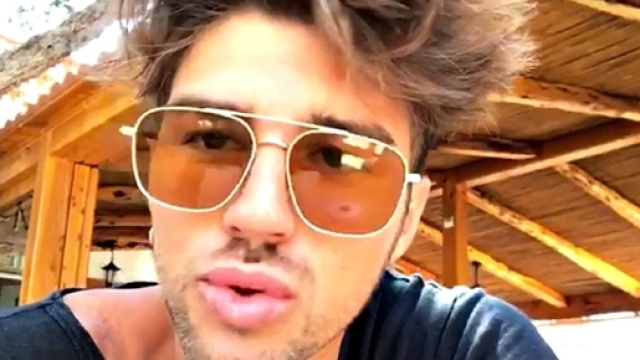 Andrea Damante smentisce i gossip sui suoi compensi: 'Non ho ... - gossip.it