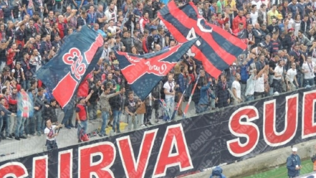 Curva sud Crotone, squadra di Serie A
