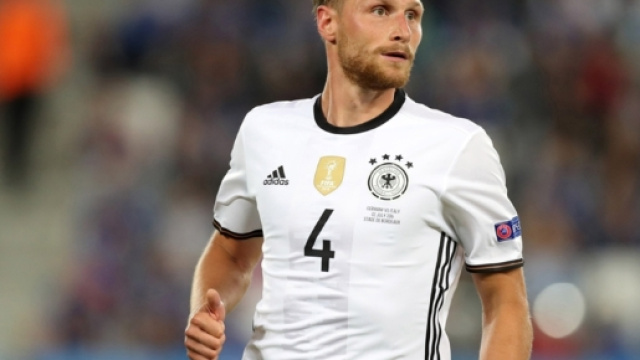 Juventus, 10 cose da sapere su H&ouml;wedes: fisioterapia, pur&egrave; e ... - tuttosport.com