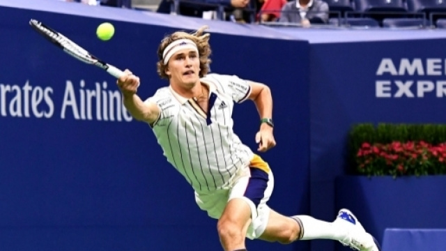 Sascha Zverev in completo Adidas vintage stile Borg