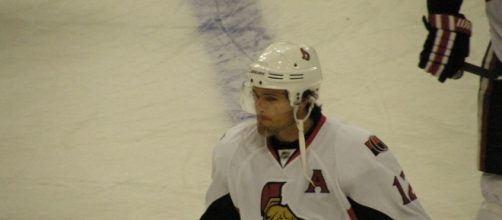 2009-11-28 Senators warm-ups (21) Mike Fisher (C, OTT) Image- CC BY 2.0 | Dan4th Nicholas | Flickr