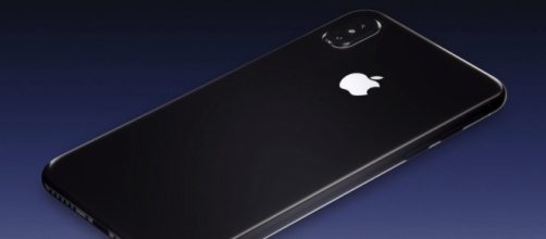 Apple Leaks iPhone 8 FINAL Design & Features! YouTube/EverythingApplePro screencap