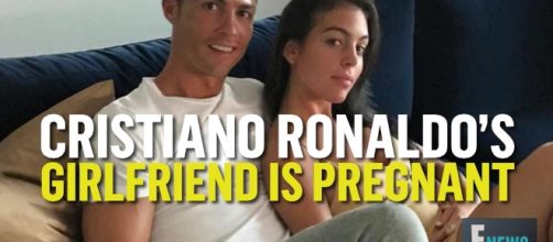 Cristiano Ronaldo's girlfriend showed off baby bump for a magazine photo shoot. Image via YouTube/E!NEws