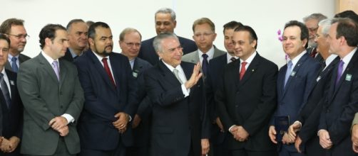 Michel Temer e parte da bancada evang&eacute;lica