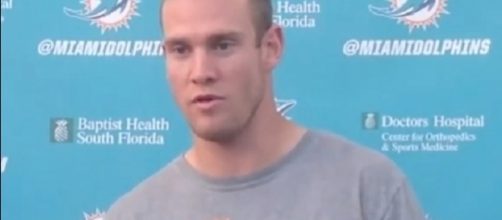 Ryan Tannehill&rsquo;s left knee suffered no structural damage &ndash; South Florida Sports Network via YouTube