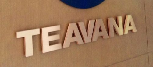 Starbucks announces closure of all Teavana stores / Photo via Mike Mozart, Flickr