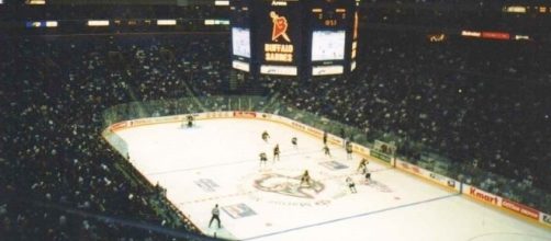 The Buffalo Sabres of the NHL (wikimedia.org)