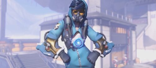 The Graffiti Tracer skin from the 'Overwatch' Anniversary event. (image source: YouTube/ModKipod)