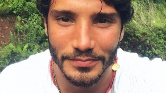 Gossip, Stefano De Martino: pace con Belen o un giovane amore?