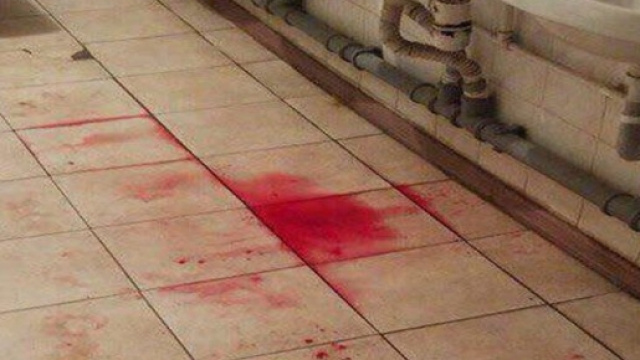 Sangue in caserma dopo accoltellamenti