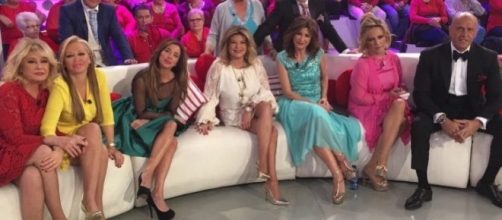 S&aacute;lvame: una f&aacute;brica de mentiras